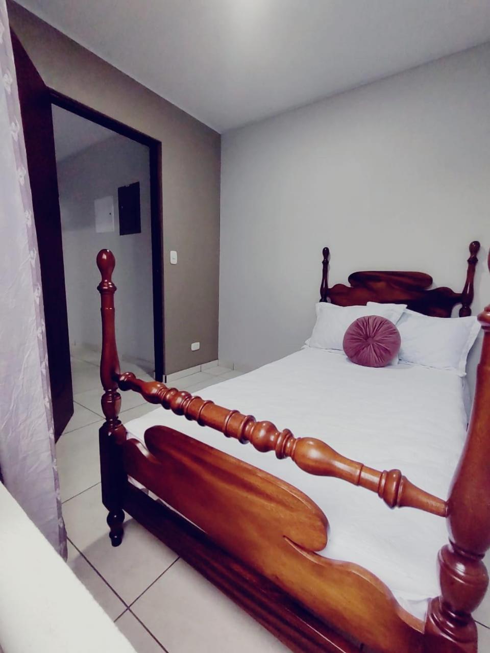 Villas Del General San Isidro De El General الغرفة الصورة